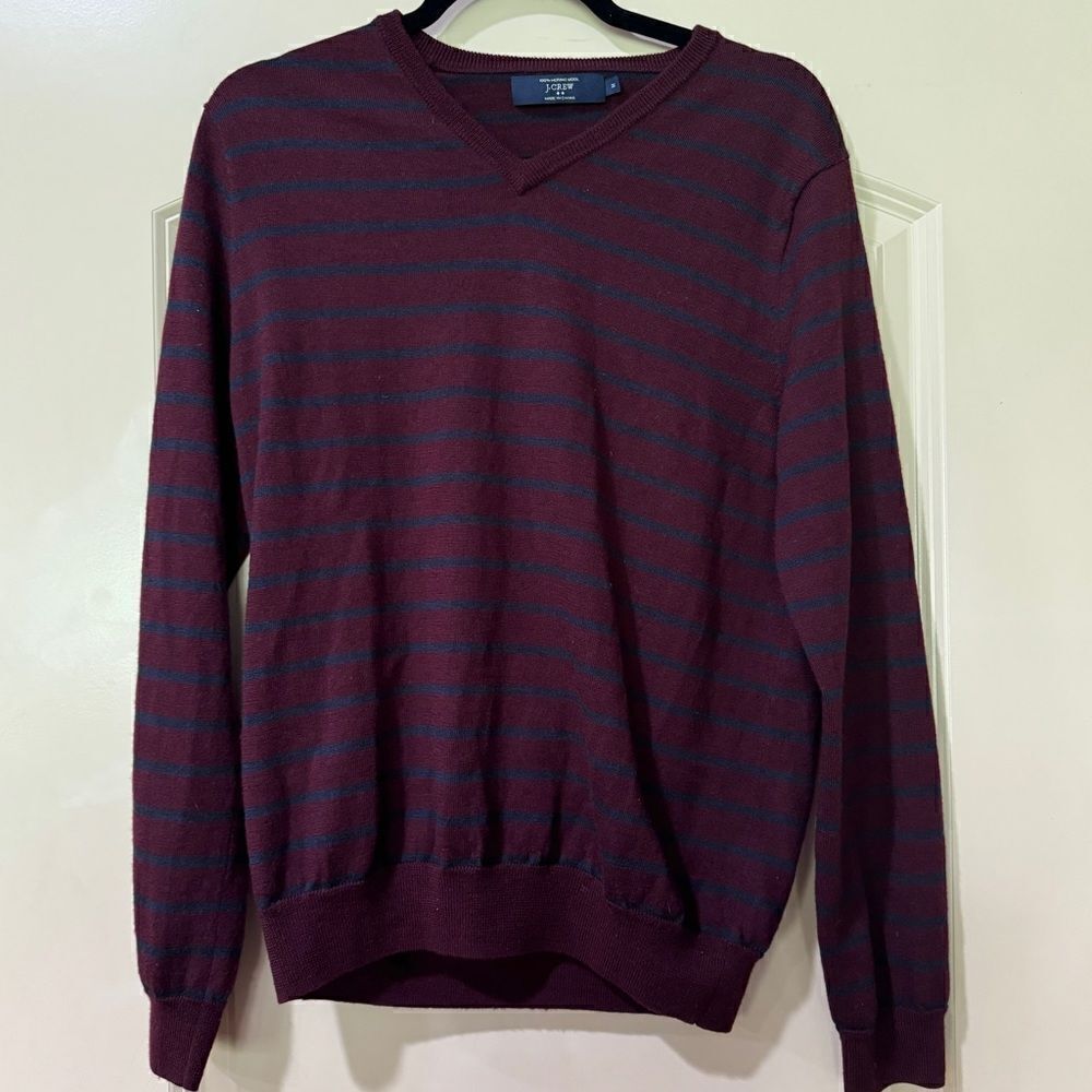 J. CREW V-Neck 100% Merino Wool Sweater Maroon Blue Striped Mens Size Medium